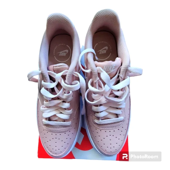 Nike Women's Athletic Shoes in Pink and White - Picture 8 of 10